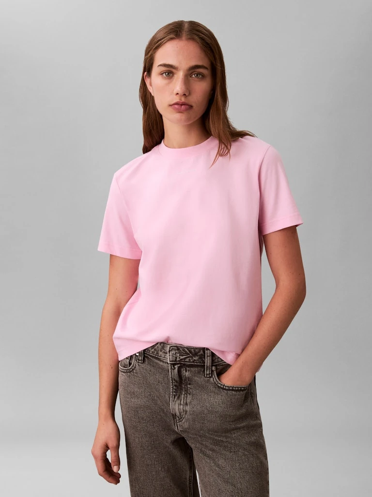 Calvin Klein Kadın Pempe Pamuk O Yaka Kısa Kolu T-Shirt