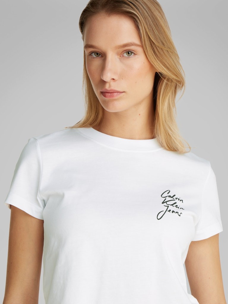 Calvin Klein Rejeneratif Pamuk Beyaz Kadın Kısa Kollu T-Shirt - J20J224984YAF