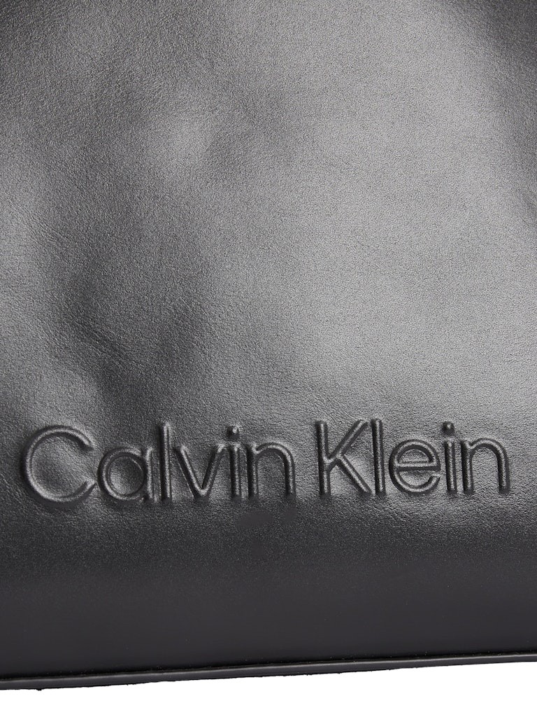 Calvin Klein Siyah Kadın Sırt Çantası - K60K613185BEH