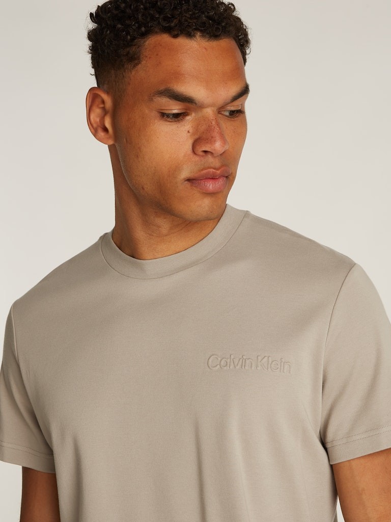 Calvin Klein Organik Pamuk Bej Erkek Kısa Kollu T-Shirt - K10K113737RAJ