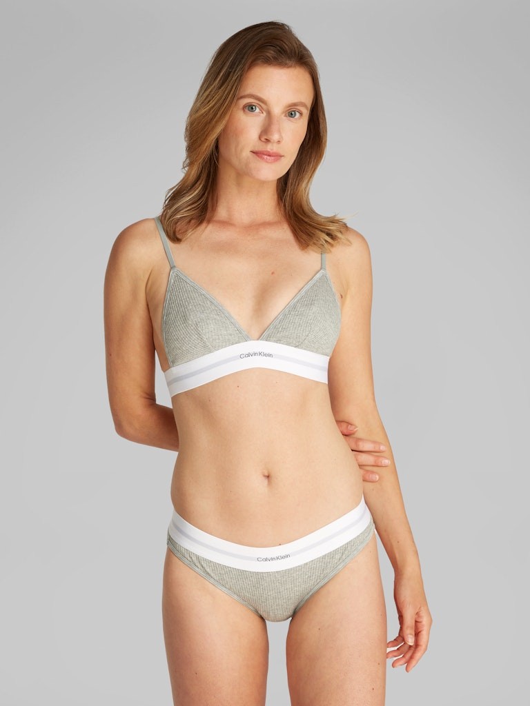 Calvin Klein Organik Pamuk Gri Kadın Bikini İç Çamaşırı - LV00QF8022P7A