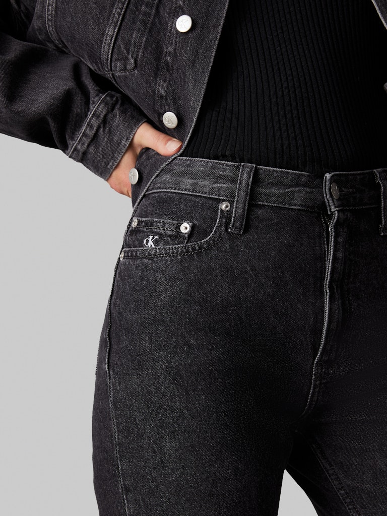 Calvin Klein Kadın Siyah Mom Jean