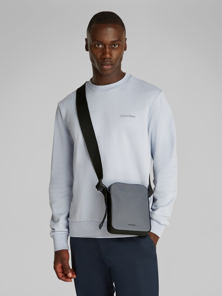 Calvin Klein Mavi Erkek Çapraz Çanta - K50K512886CKP