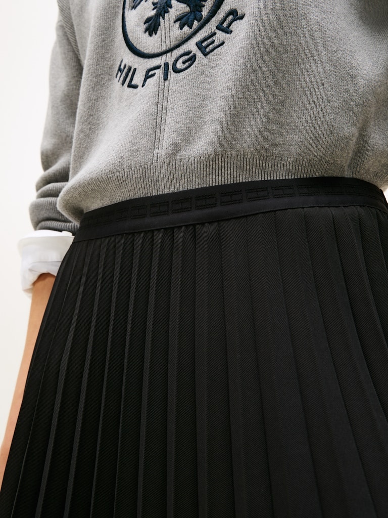 Tommy Hilfiger Kadın Siyah Pileli Uzun Etek
