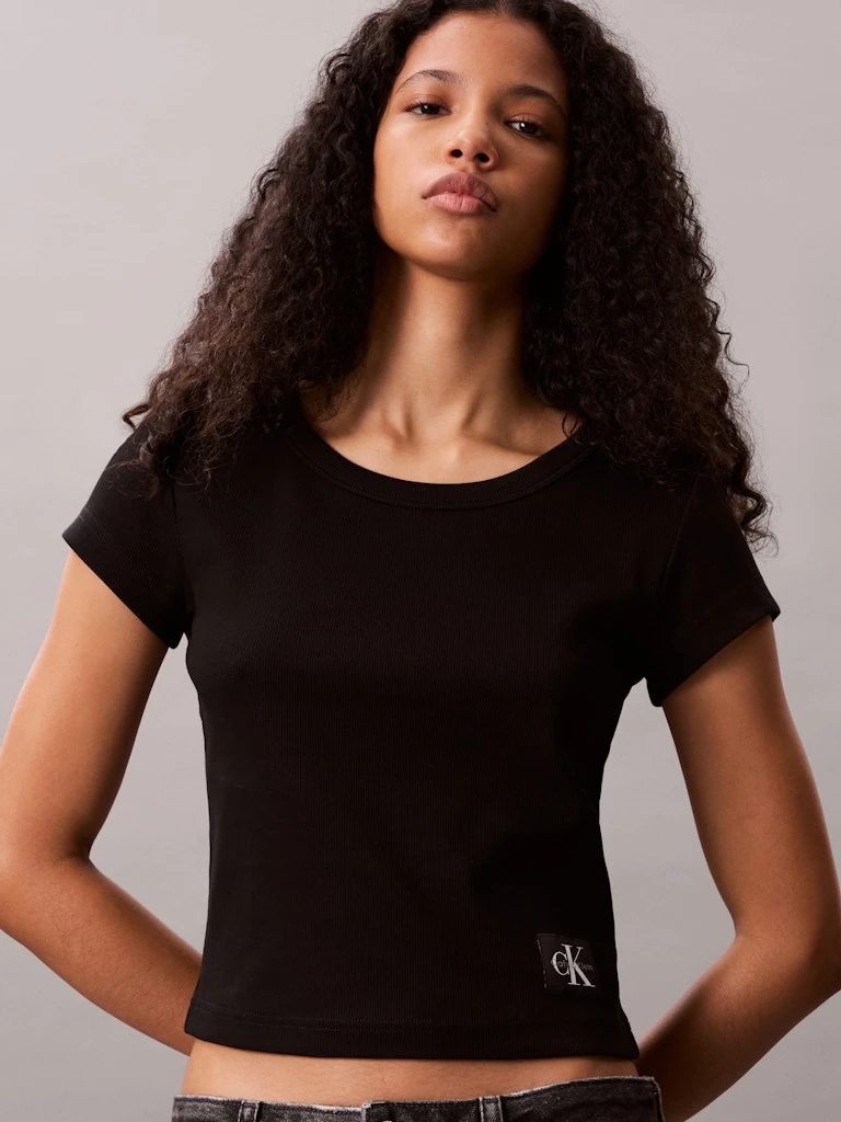 Calvin Klein Kadın Siyah Pamuk 0 Yaka Kısa Kolu T-Shirt