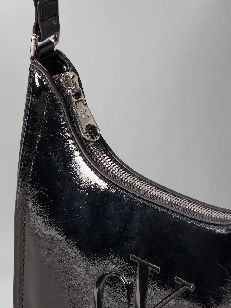 Calvin Klein Kadın Siyah Omuz Çantası