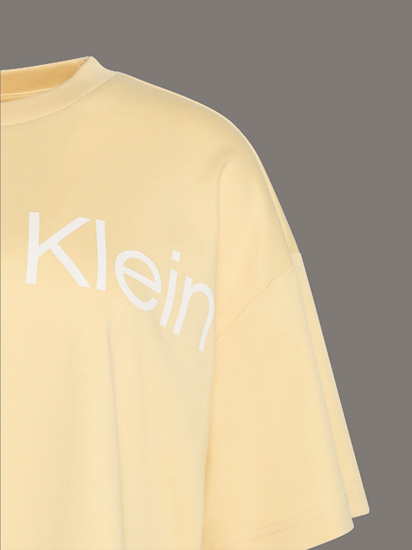 Calvin Klein Kadın Sarı O Yaka Boxy T Shirt