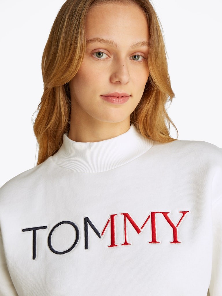 Tommy Jeans Crop Rwb Kadın Beyaz Sweatshirt - DW0DW20540YAD