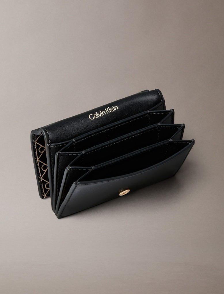 Calvin Klein Kadın Kahverengi Kartlık Cüzdan