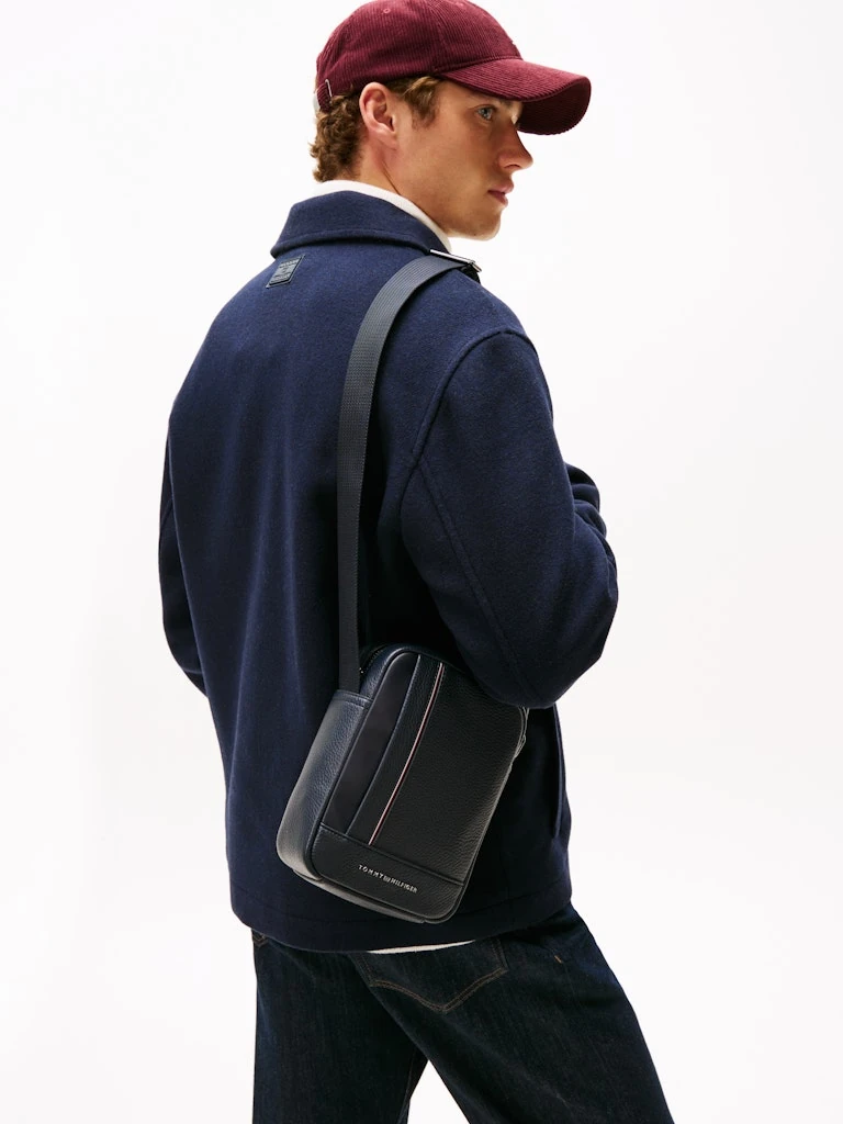 Tommy Hilfiger Erkek Lacivert Çapraz El Çantası