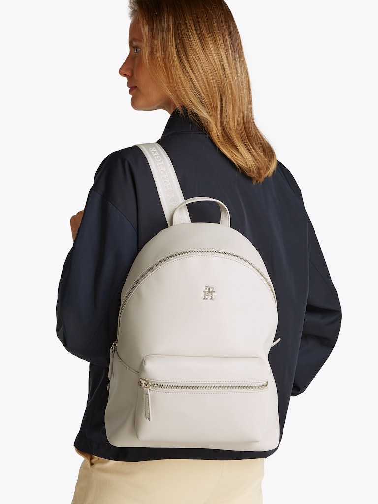 Tommy Hilfiger Bej Kadın Sırt Çantası - AW0AW17163AA8