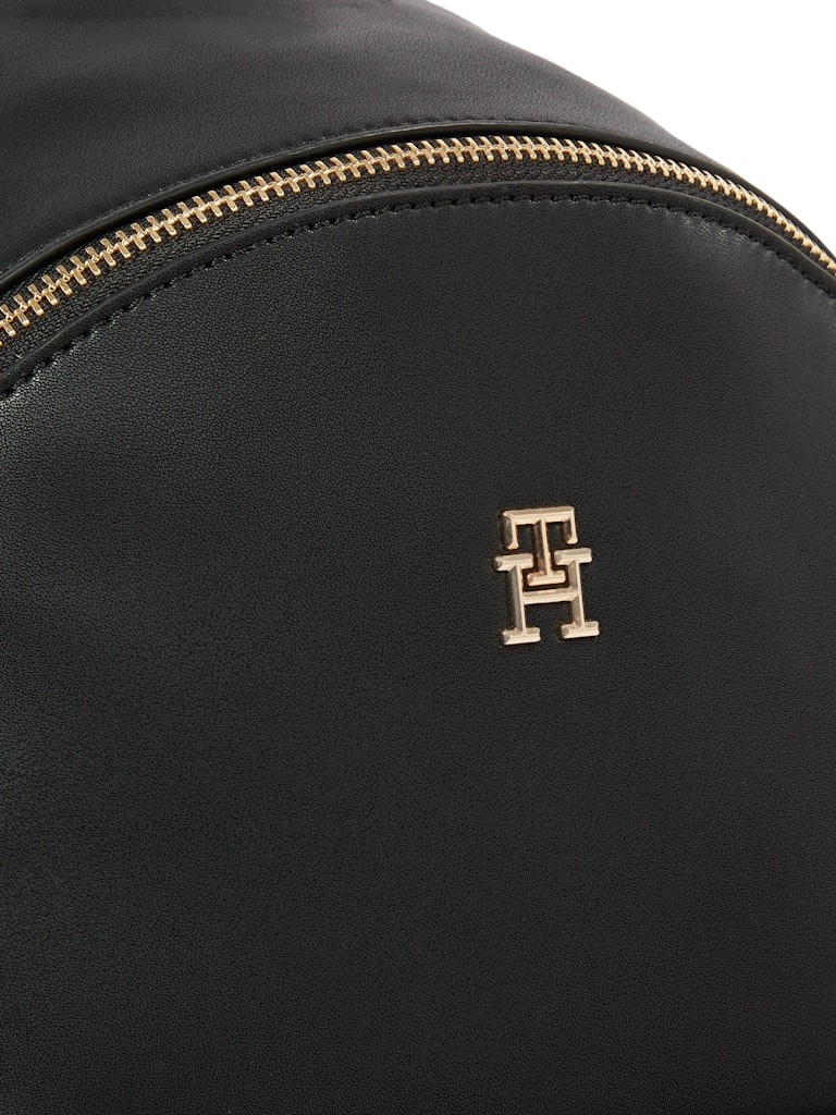 Tommy Hilfiger Siyah Kadın Sırt Çantası - AW0AW17163BDS