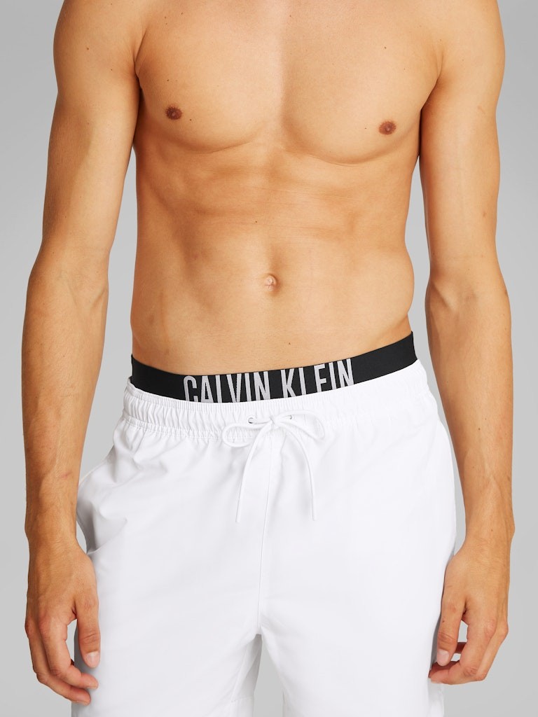Calvin Klein Beyaz Erkek Deniz Şortu - KM0KM01093YCD