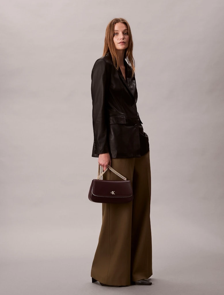 Calvin Klein Kadın Kahverengi  Çapraz  El Çantası