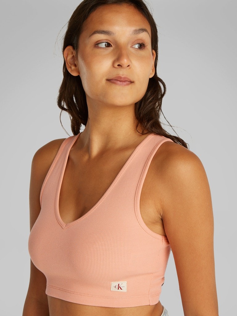 Calvin Klein Rejeneratif Pamuk Pembe Kadın Kolsuz T-shirt