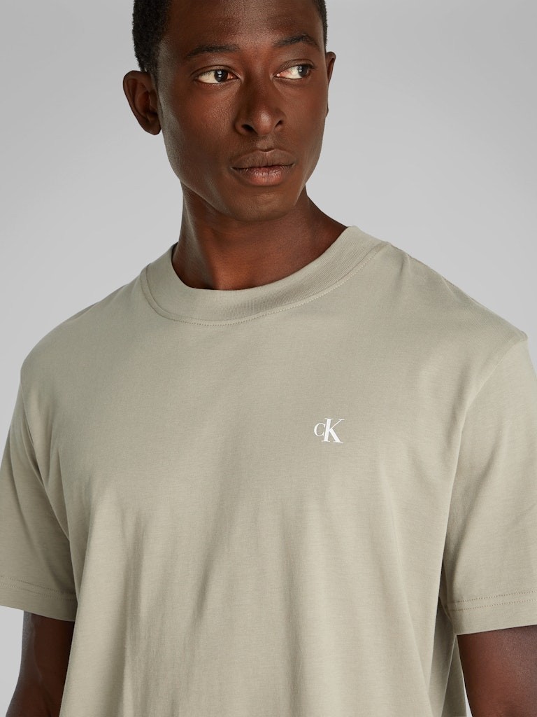Calvin Klein Rejeneratif Pamuk Vizon Erkek Kısa Kollu T-Shirt - J30J327523PCZ
