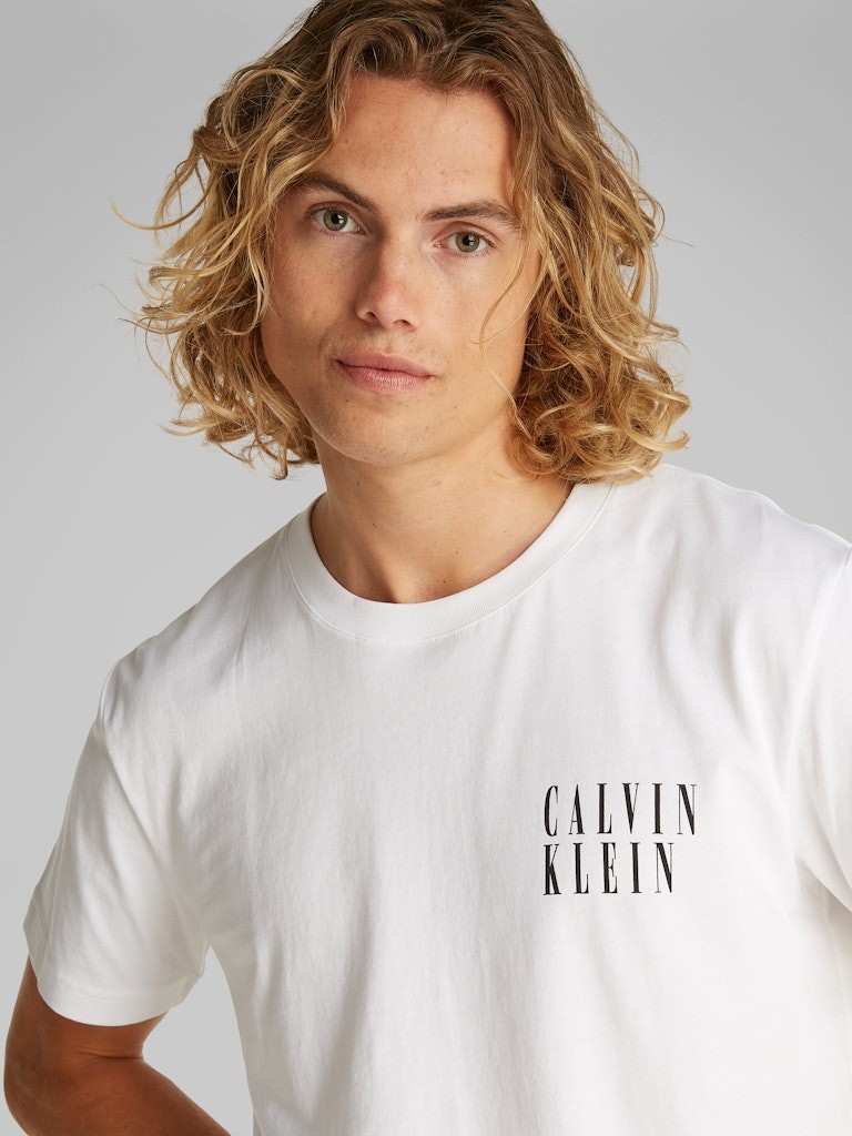 Calvin Klein Rejeneratif Pamuk Beyaz Erkek Kısa Kollu T-Shirt - J30J327478YAF