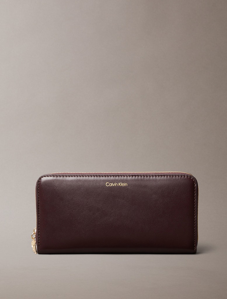 Calvin Klein Kadın Kahverengi Deri Fermuarlı  Cüzdan
