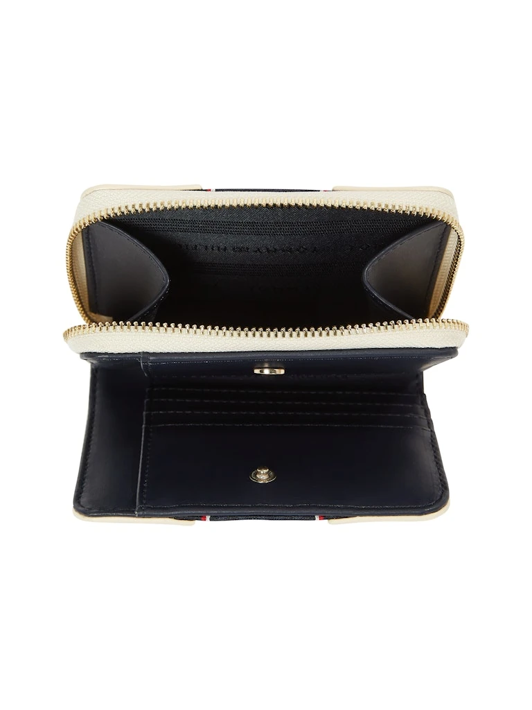 Tommy Hilfiger Kadın Legacy Medium Cüzdan