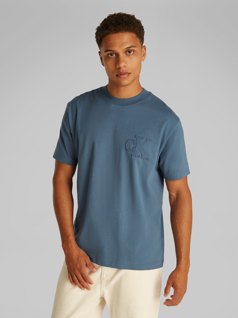 Calvin Klein Rejeneratif Pamuk Mavi Erkek Kısa Kollu T-Shirt - J30J327494CK1