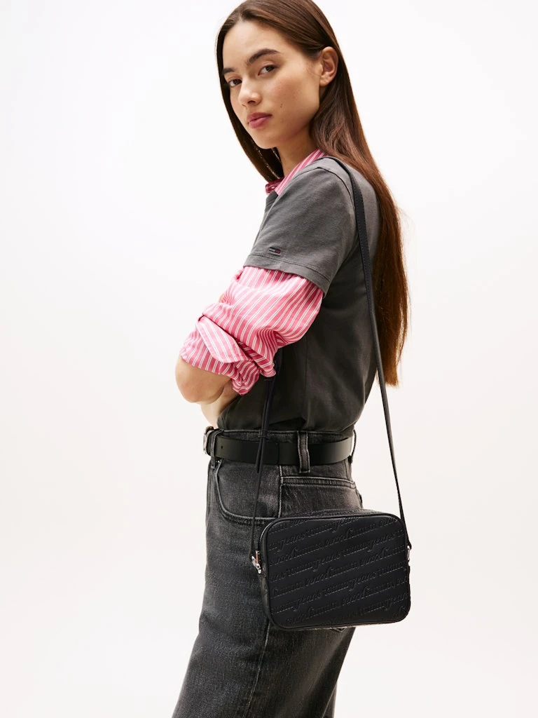 Tommy Hilfiger Kadın Siyah Çapraz El Çantası