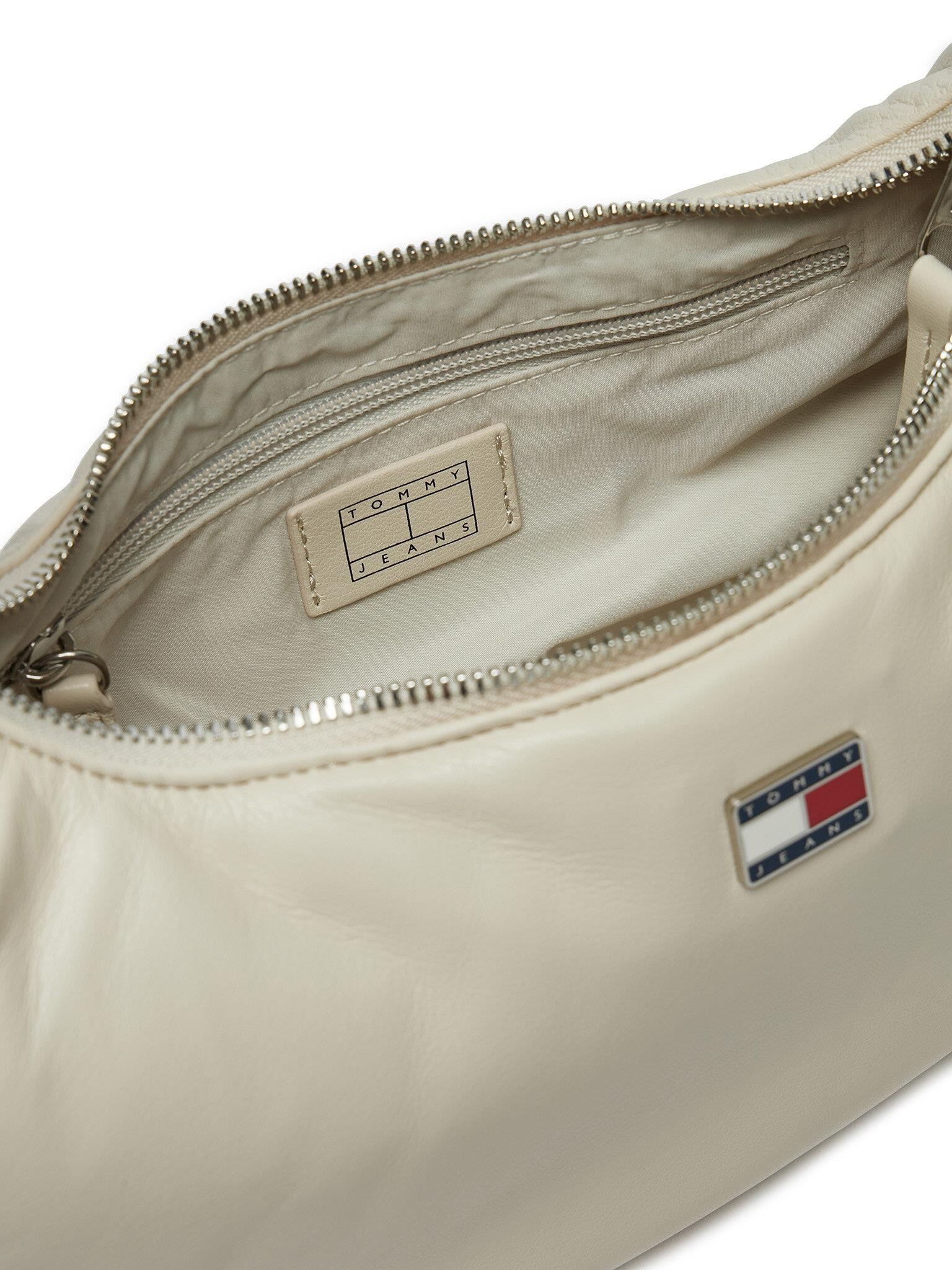 Tommy Hilfiger Dolgulu Omuz Askılı Kadın Bej Çanta - AW0AW16977ACG