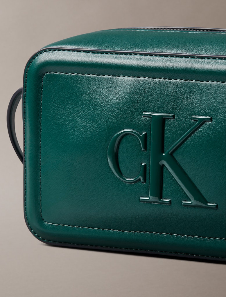 Calvin Klein Kadın Yeşil Çapraz El Çantası
