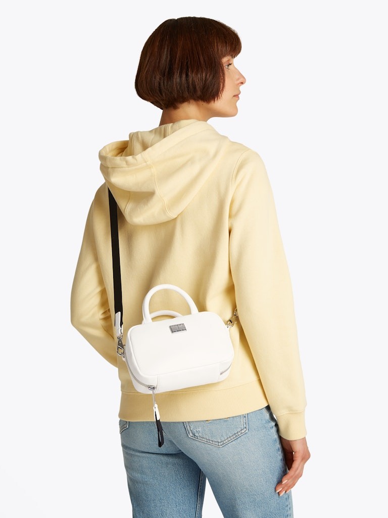 Tommy Hilfiger Beyaz Kadın Çapraz Çanta - AW0AW17294YBH