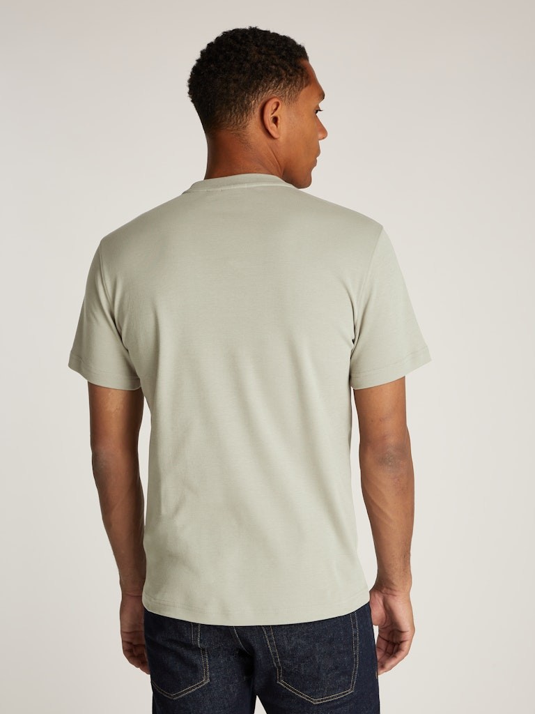 Calvin Klein Erkek Pamuklu Regular Fit Yuvarlak Yaka Kısa Kollu Gri T-Shirt - K10K114275PEO