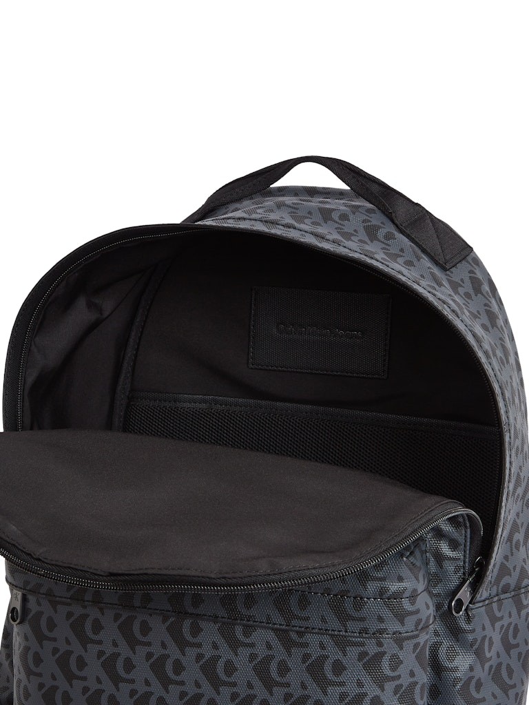 Calvin Klein Siyah Erkek Sırt Çantası - LV04G3112GUB1