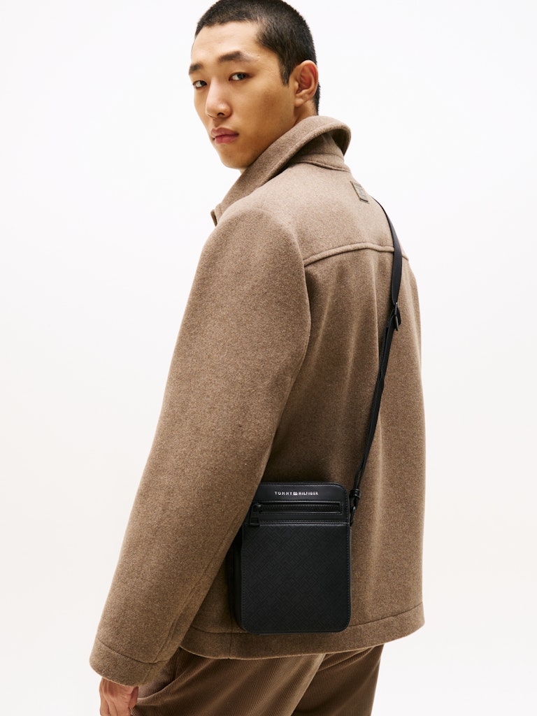 Tommy Hilfiger Erkek Siyah Çapraz El Çantası