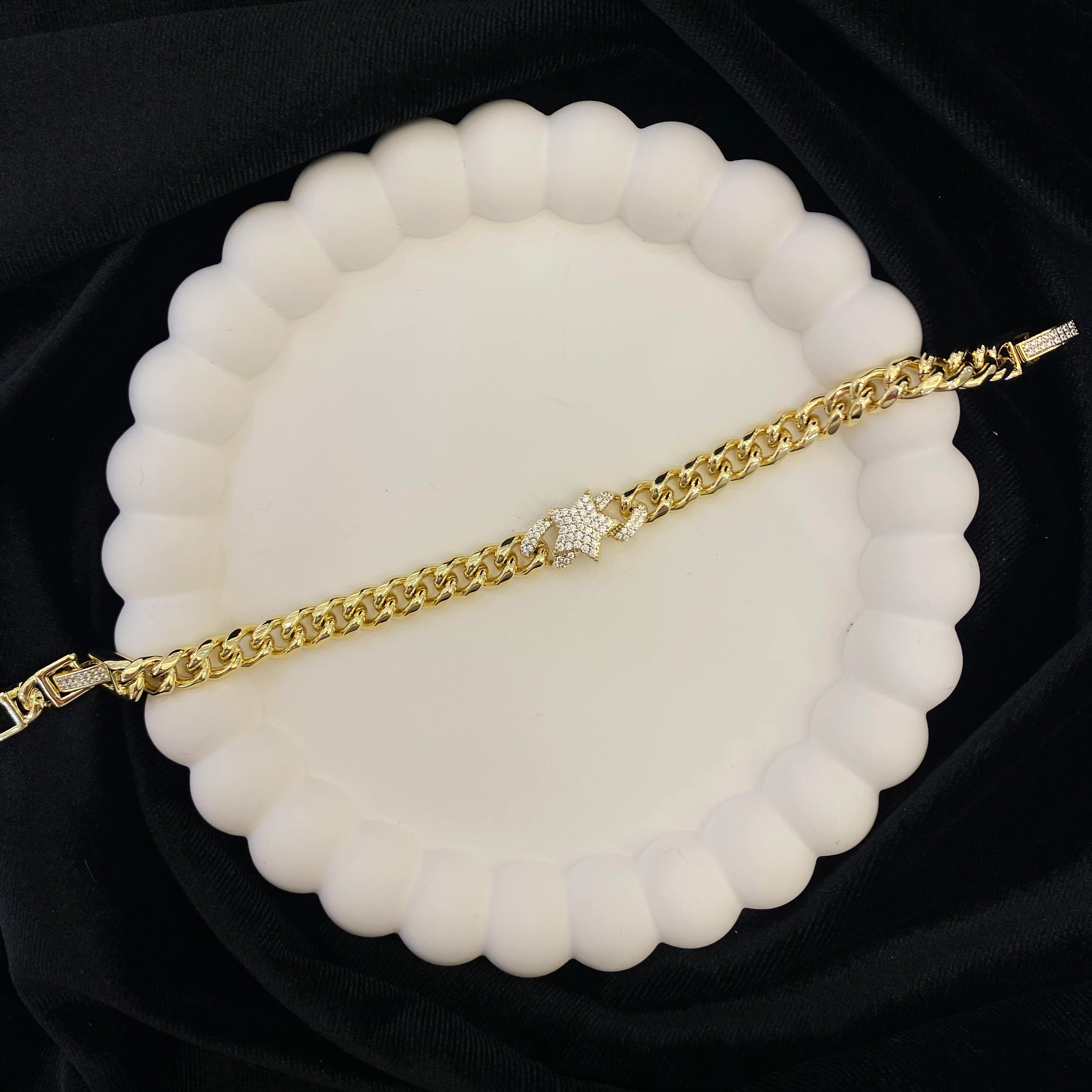 14K XP Yıldızlı Bileklik