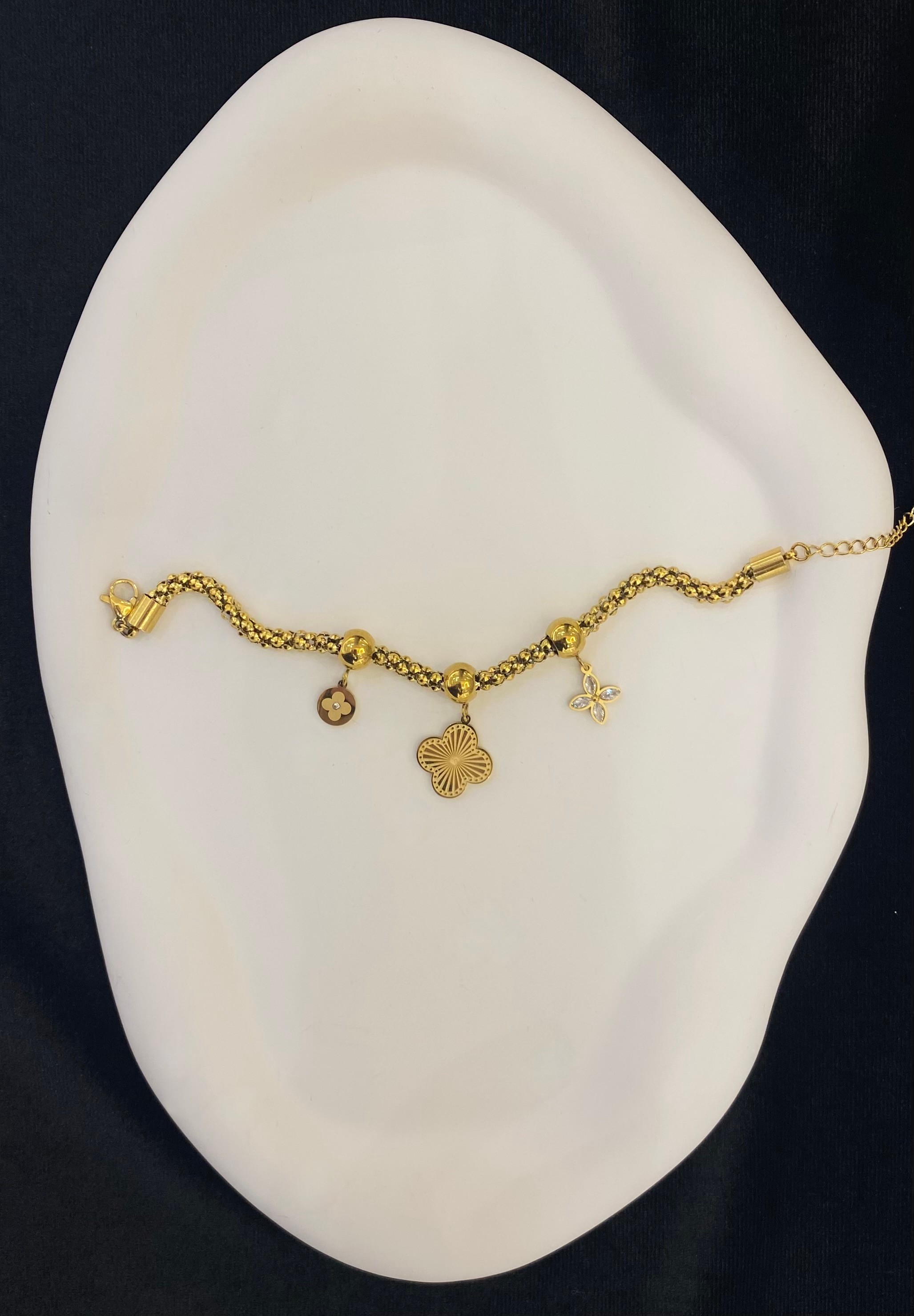 Çelik Gold Yoncalı Bileklik 