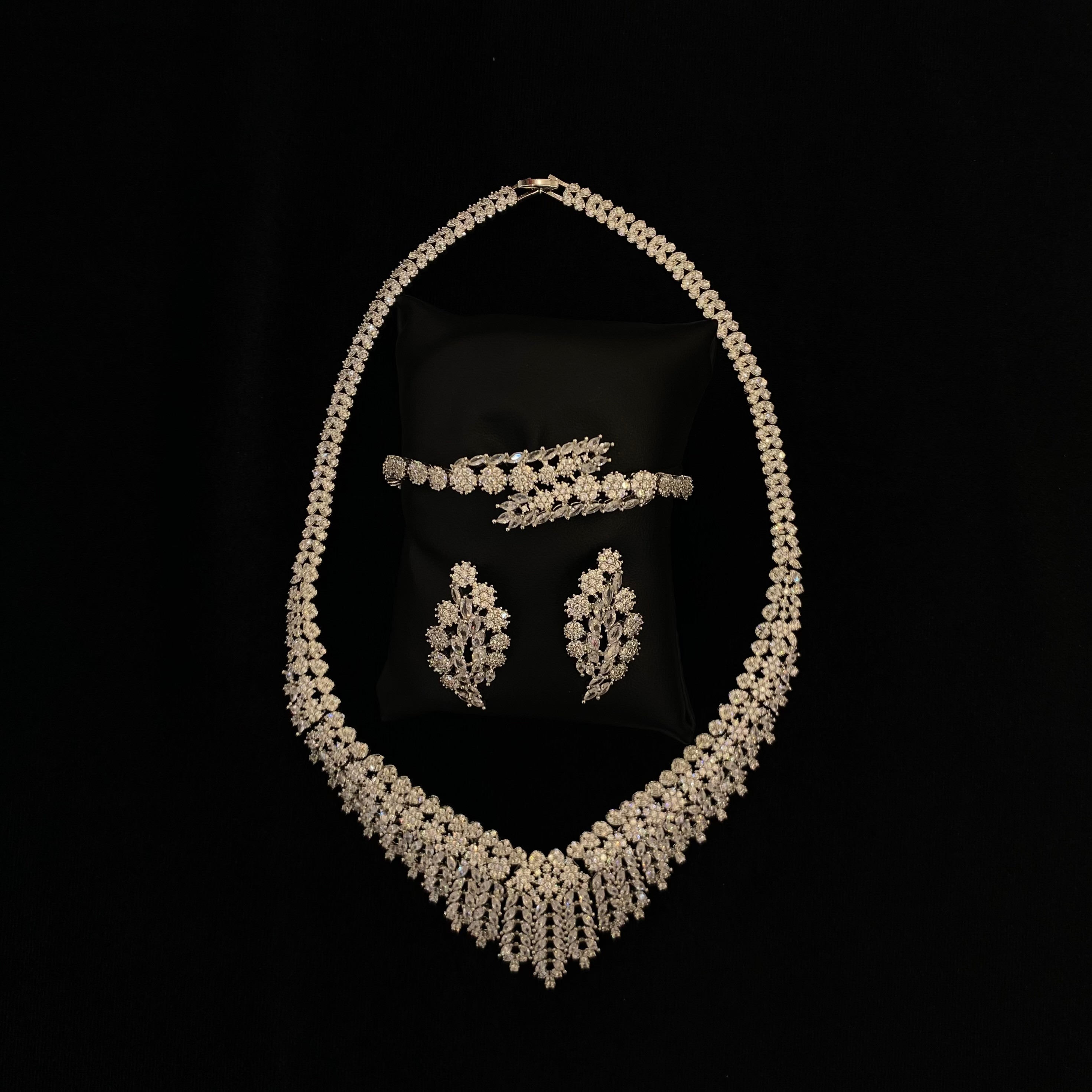 Taşlı Set 1