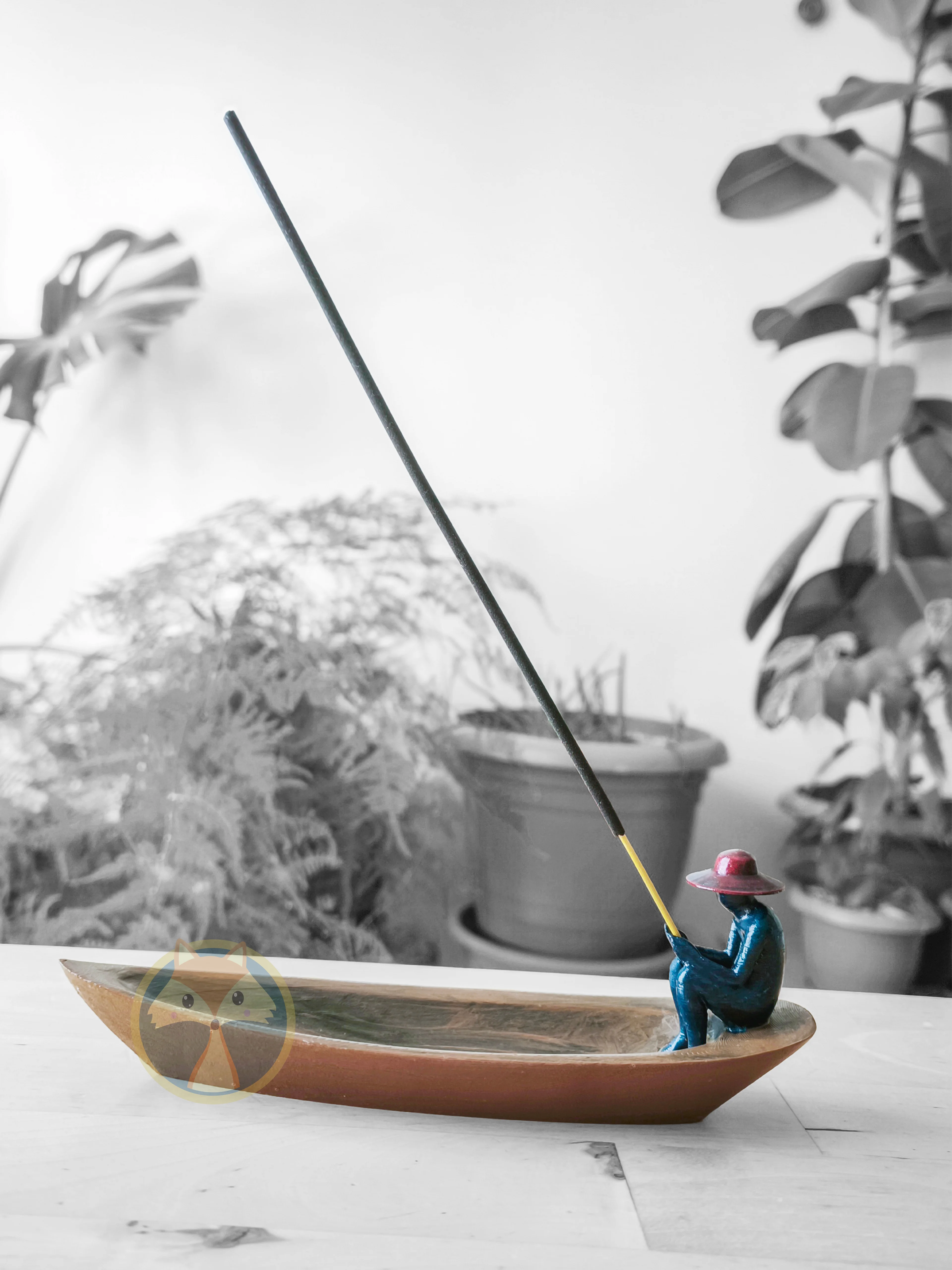 Minimalist Balıkçı Figürlü Kayık Tütsülük – 3D Baskı Dekoratif Ürün