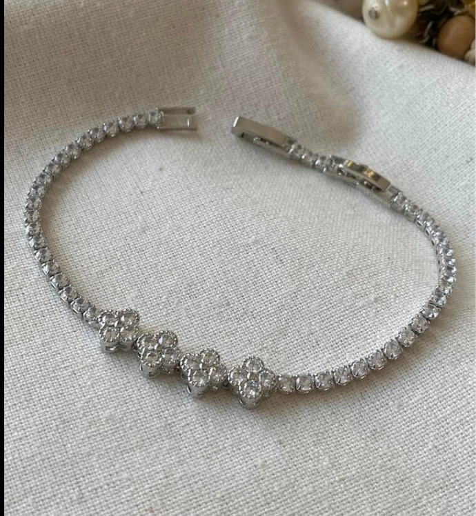 Silver Cleef Model Suyolu Bileklik