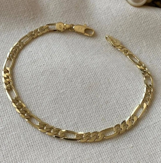 Klasik Zincir Bileklik – Zamansız Şıklığın Altın Hali