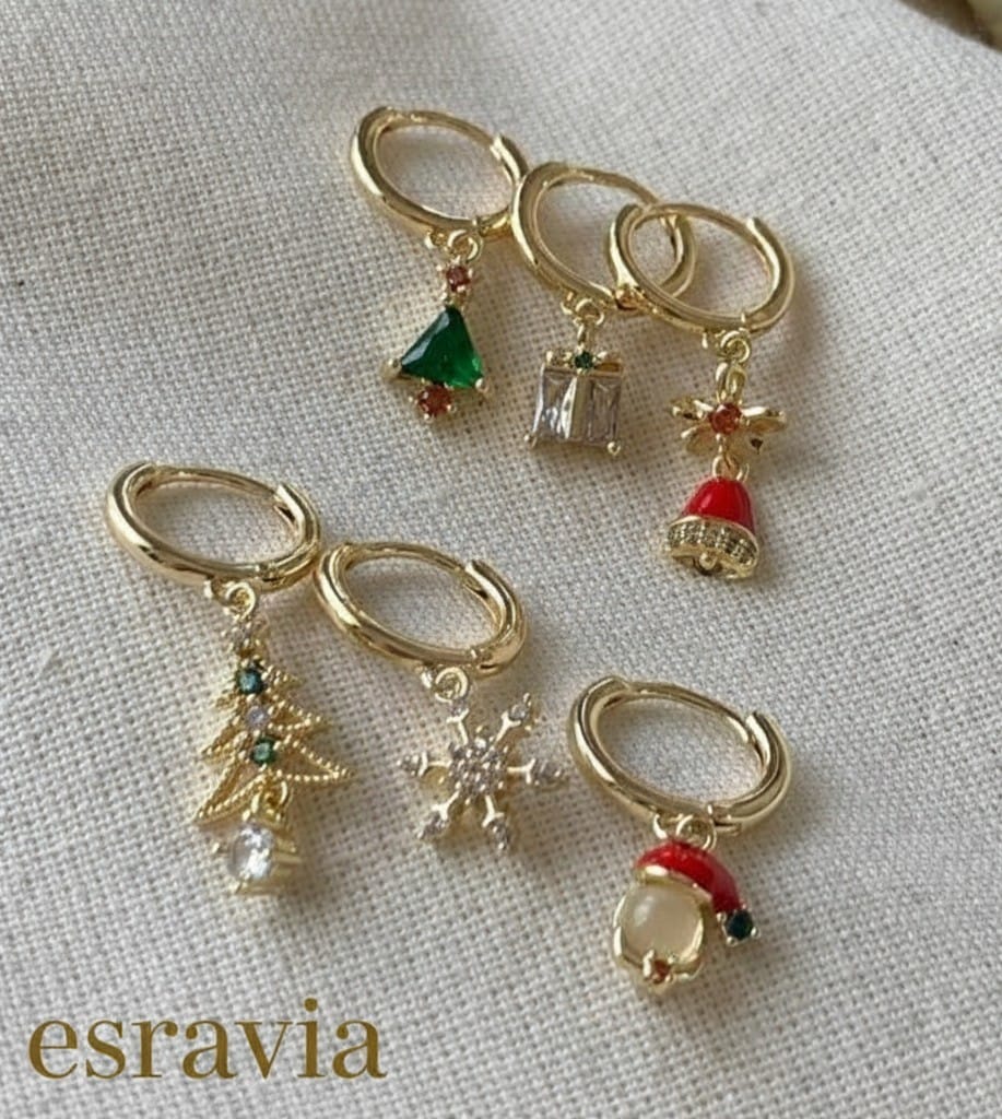 Çoklu 14K New Year Küpe Seti