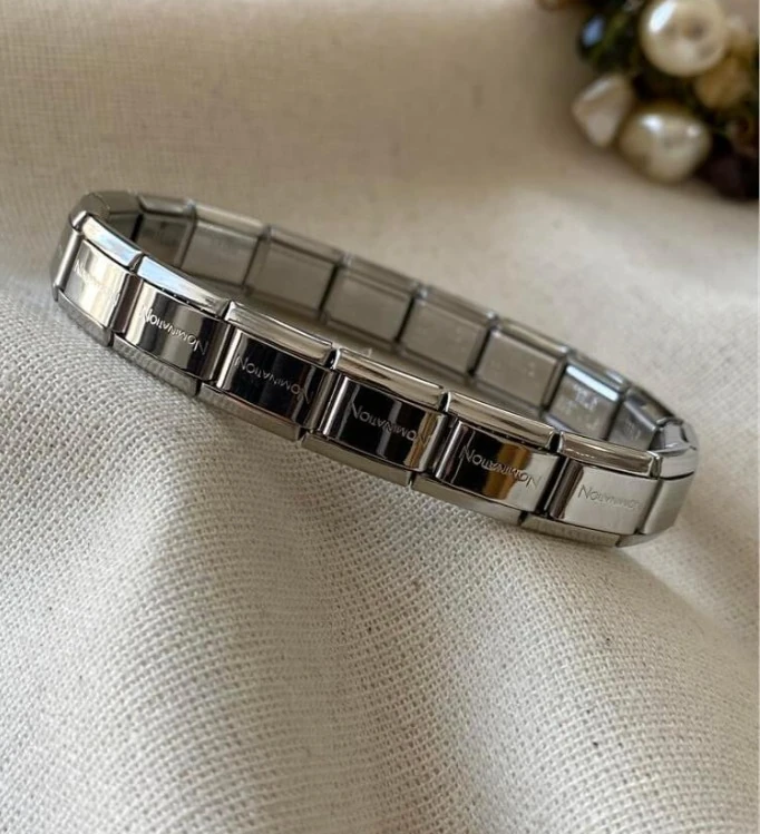 Çelik Silver Baskılı Nomi Bileklik