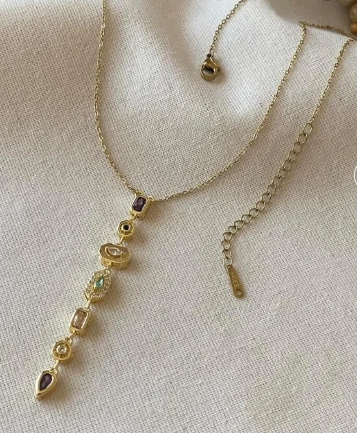 Çelik Mor Taşlı Gold Dekolte Kolye