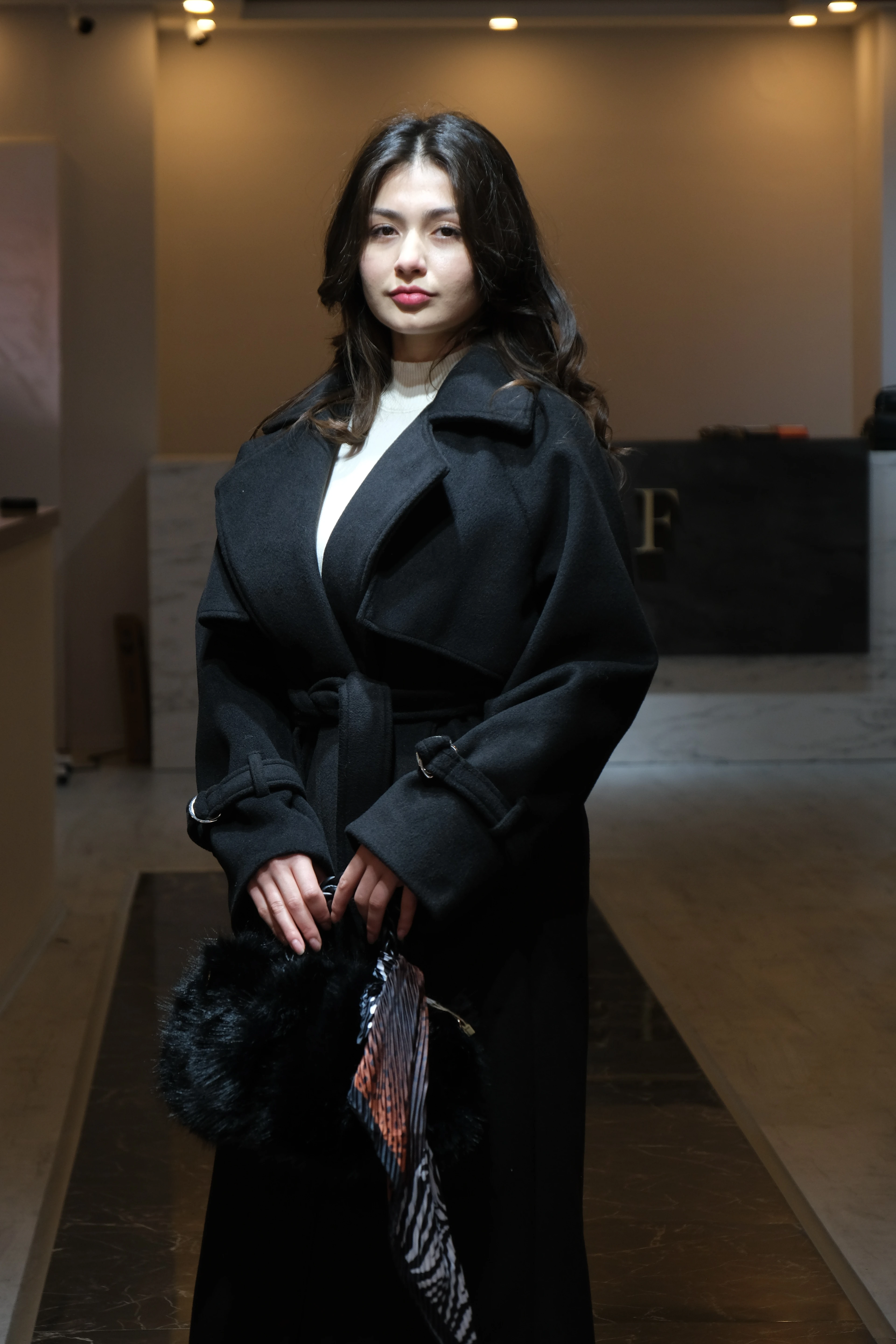 Kadın Uzun Kaşe Kaban image