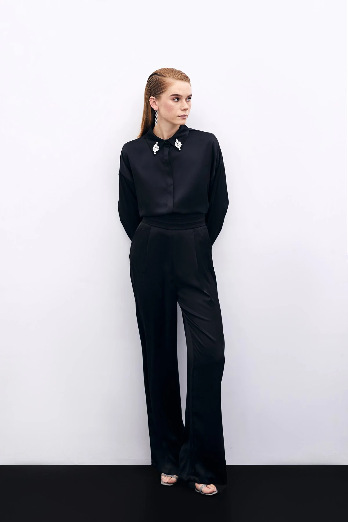 Kadın Saten Pantolon main variant image