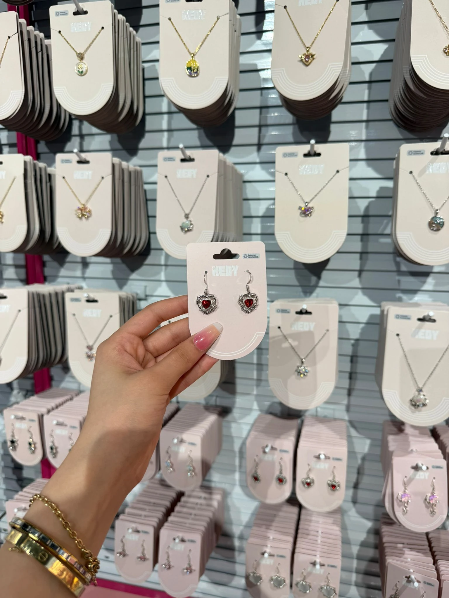 Gothic Red Heart Küpe