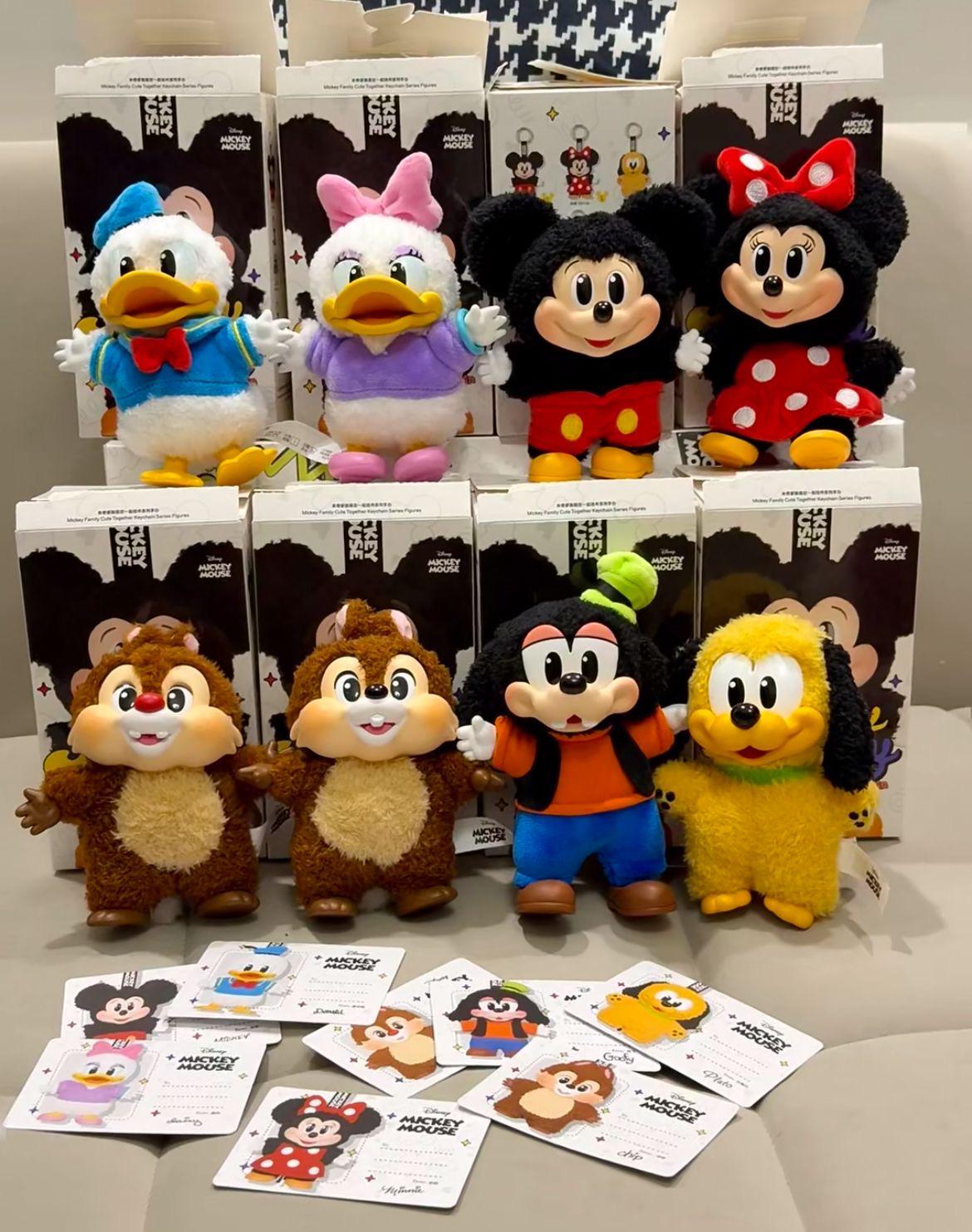 Mickey Karışık Sürpriz Figür Anahtarlık