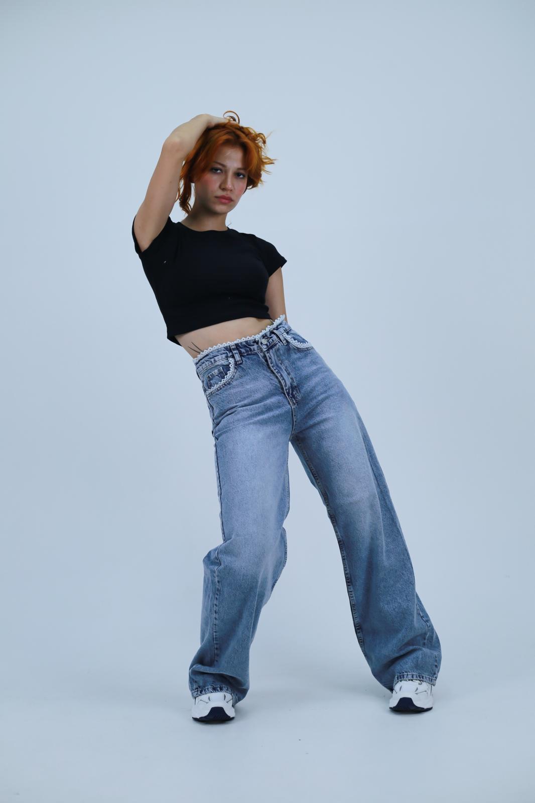 Beyaz Dantel Detaylı Mavi Baggy Pantolon