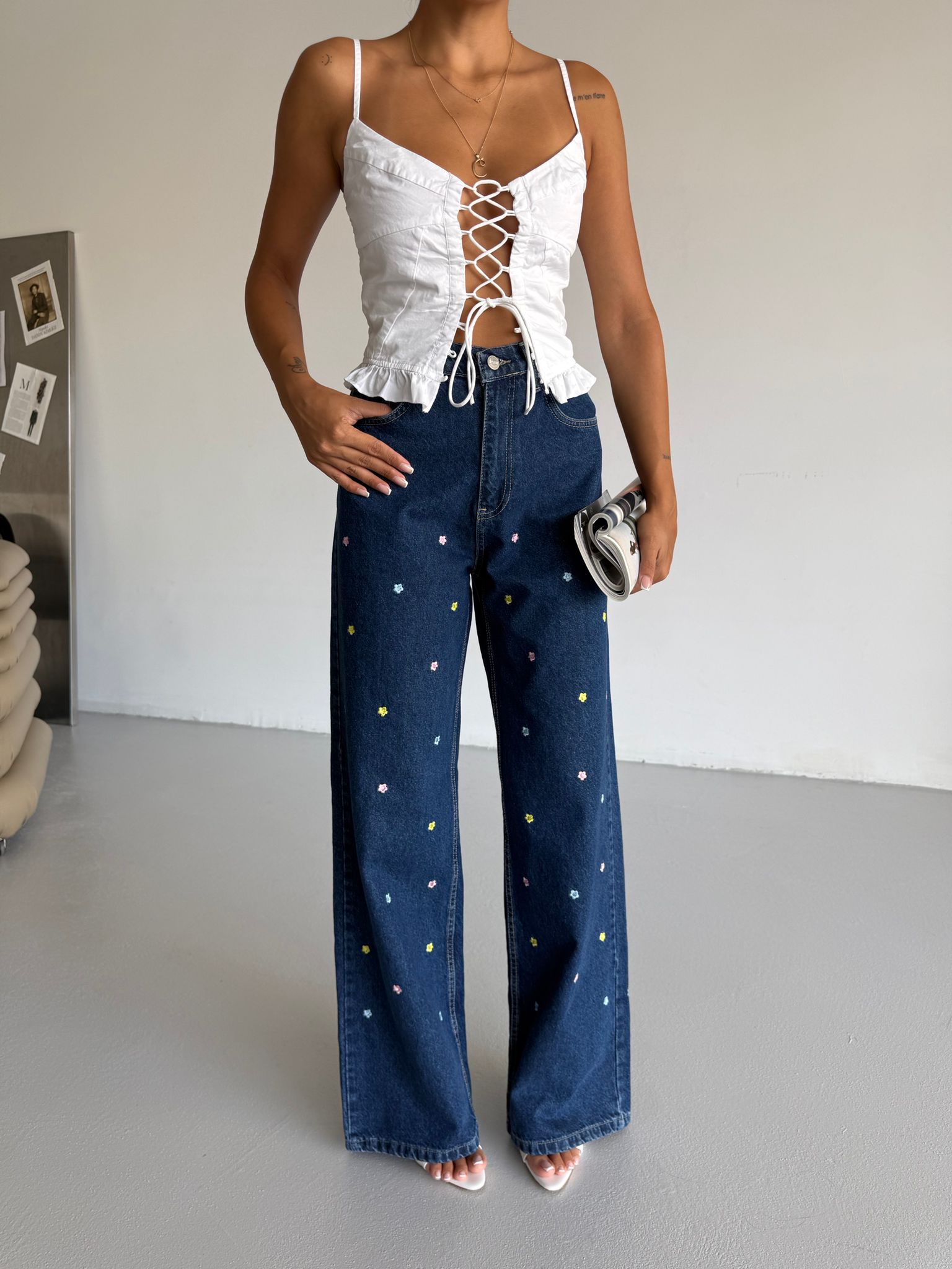 Dantel Kurdele Detail Mavi Jean
