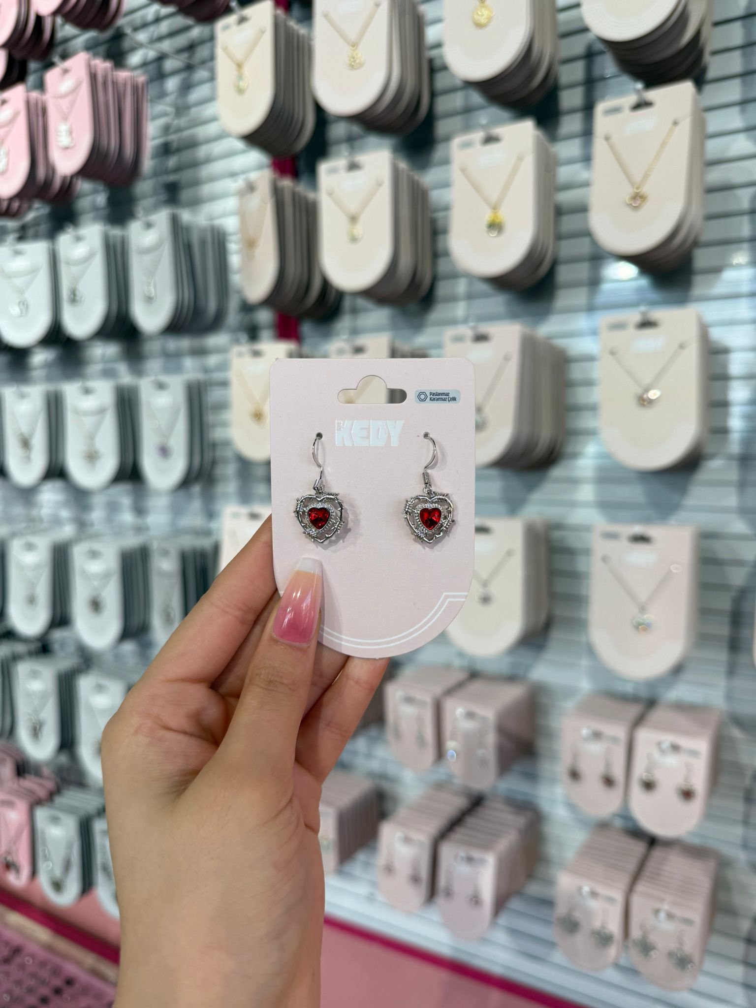 Gothic Heart Çelik Küpe