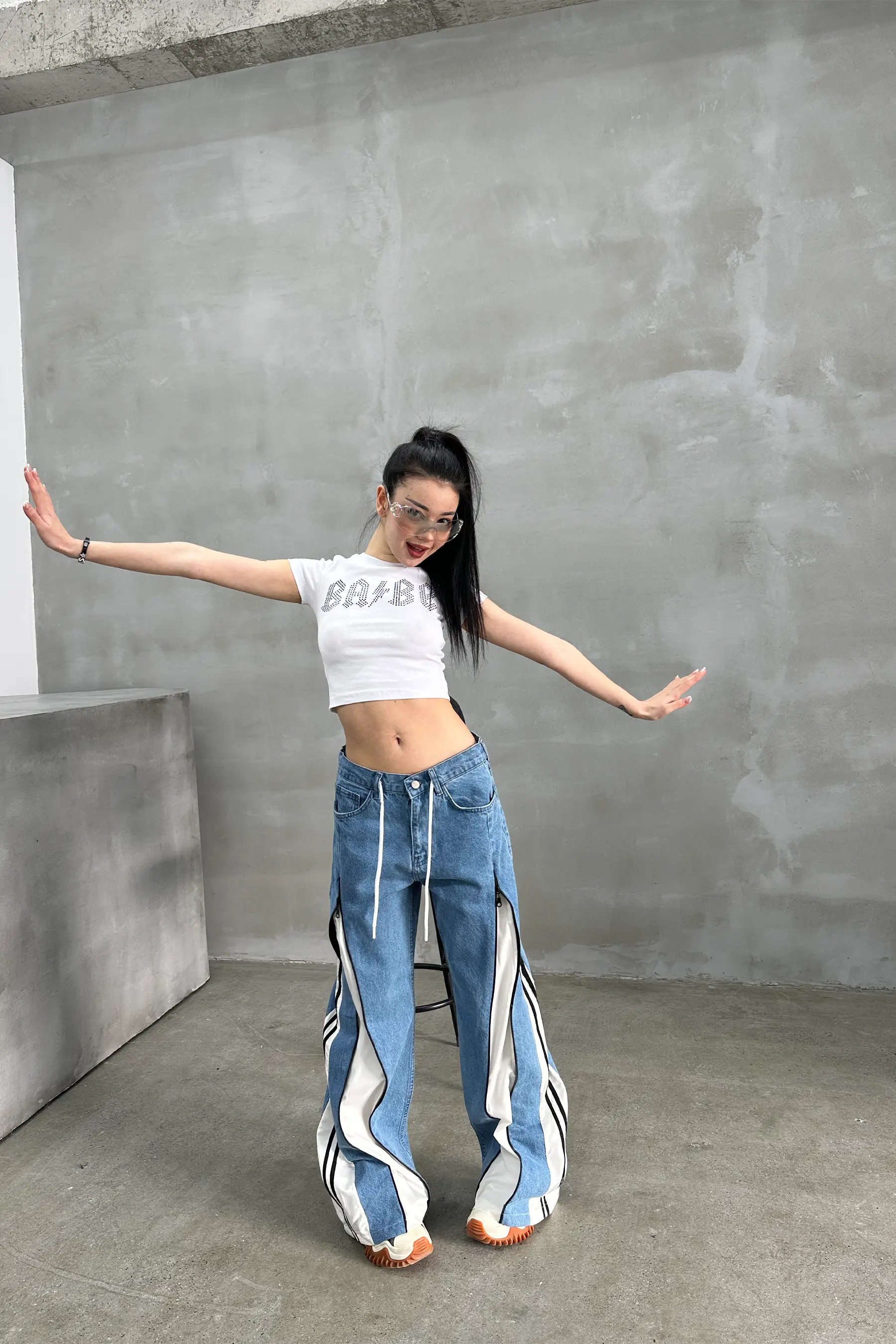 Fermuarlı Mavi Jean