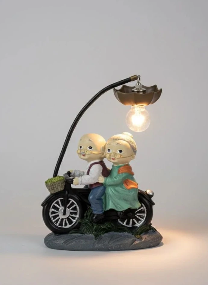 Cute Lovers Işıklı Biblo Figür