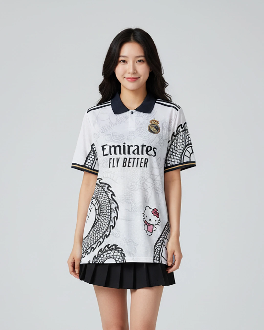 Beyaz Kitty Madrid Dragon Jersey Siyah Düğmeli Yaka T-shirt